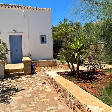 Simos Suites Elafonissos Buitenkant foto