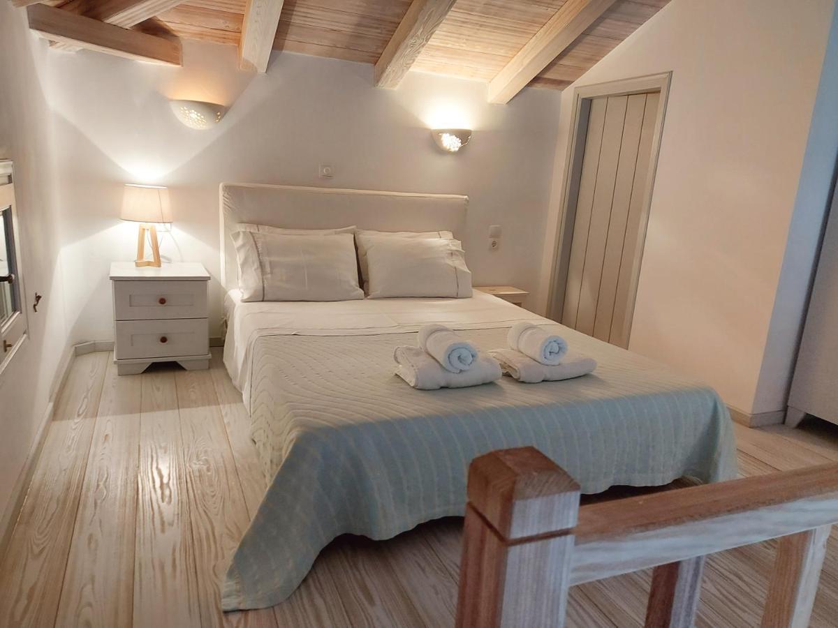 Simos Suites Elafonissos Buitenkant foto