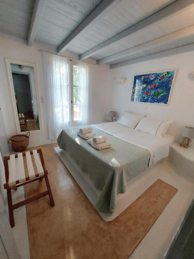 Simos Suites Elafonissos Buitenkant foto