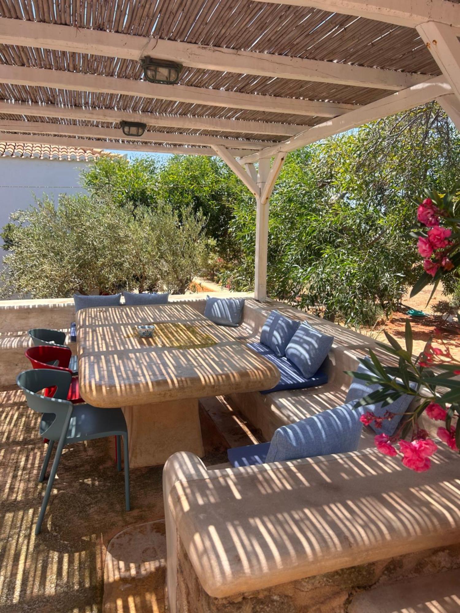 Simos Suites Elafonissos Buitenkant foto